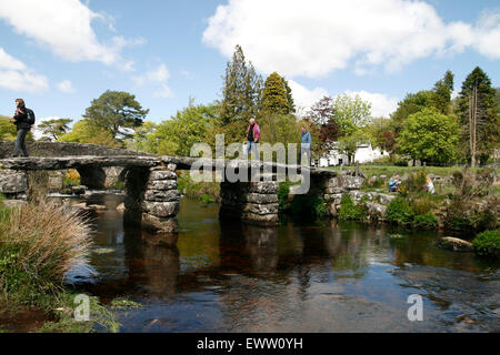 Clapper Bridge Postbridge Dartmoor Devon England UK Stockfoto