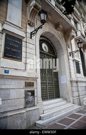 Athen, Griechenland. 1. Juli 2015. National Bank of Greece inmitten der Bank Kapitalverkehrskontrollen in Athen, Griechenland. Bildnachweis: Martin Garnham/Alamy Live-Nachrichten Stockfoto