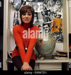 Der österreichischen Fictitious character Heidelinde Weis, Deutschland 1970er Jahre. Österreichische Schauspielerin Heidelinde Weis, Deutschland 1970. 6x6-Dia 34 Stockfoto