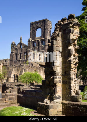 Kirkstall Abbey Ruinen Kirkstall Leeds West Yorkshire England Stockfoto