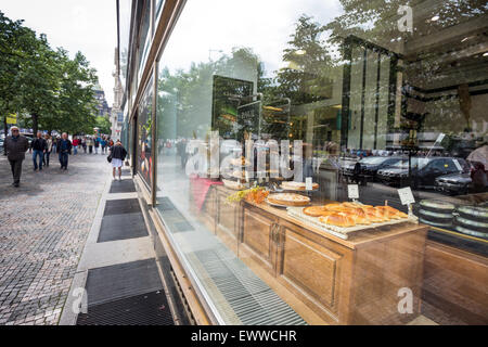 Bäckerei Paul auf dem Display, Prag ist die Hauptstadt und größte Stadt der Tschechischen Republik, Europa Stockfoto