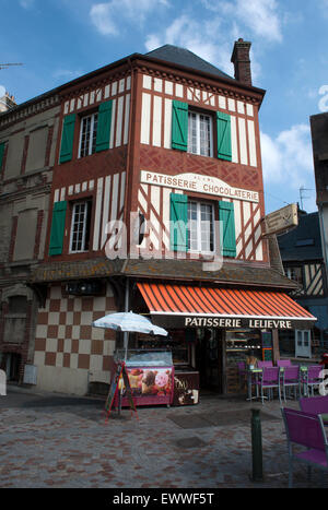 Patisserie und Chocolaterie Shop in Trouville, Frankreich Stockfoto