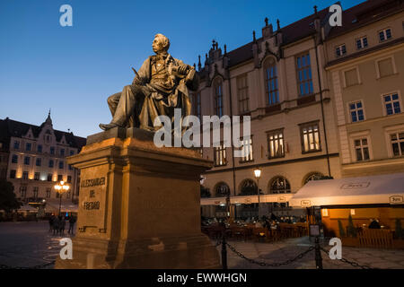 Denkmal für polnische Dichter, Dramatiker und Schriftsteller Aleksander Fredro, Old Town, Wroclaw, Polen Stockfoto