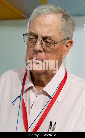 Aspen, Colorado, USA. 1. Juli 2015. Konservative Milliardär DAVID KOCH besucht den "Aspen Ideas Festival". Bildnachweis: Brian Cahn/ZUMA Draht/Alamy Live-Nachrichten Stockfoto