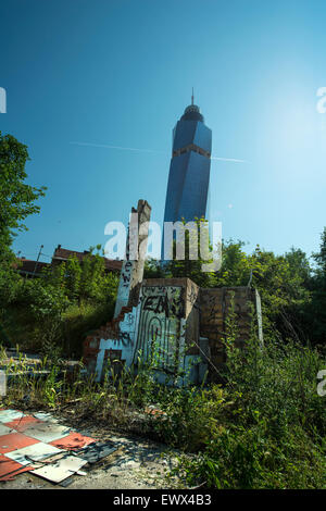 Avaz Twist Tower in Sarajevo Stockfoto