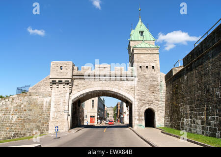 Quebec Stadt, Kanada - 15. August 2008: Porte Saint Louis (Saint Louis Gate) ist eines der Stadttore von Quebec City. Stockfoto