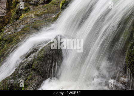 Kaskaden entlang der Aira-Beck Stockfoto