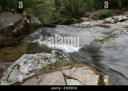 Kaskaden entlang der Aira-Beck Stockfoto