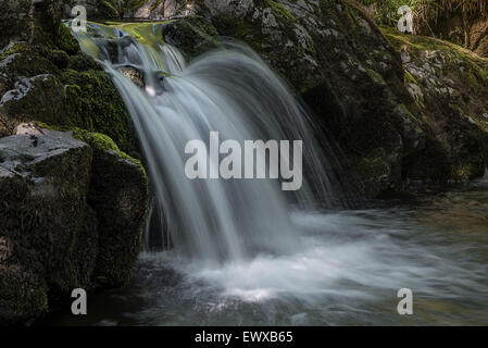 Kaskaden entlang der Aira-Beck Stockfoto