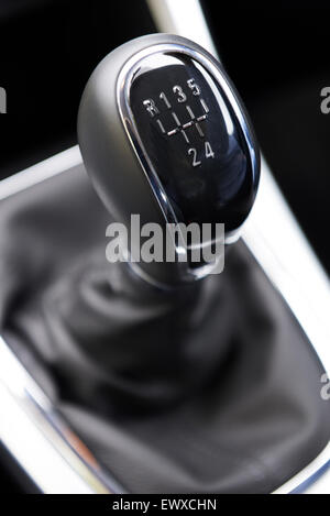 Nahaufnahme von Auto-Gangschaltung Stockfoto