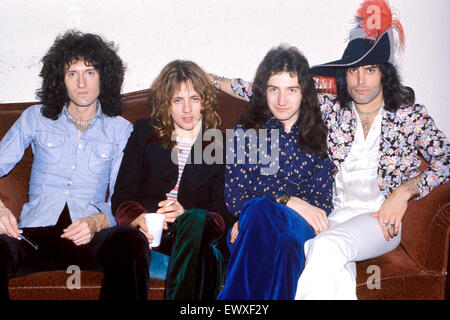 Königin-UK-Rock-Gruppe im Jahr 1976. V.l.: Brian May, Roger Taylor, John Deacon, Freddie Mercury Stockfoto