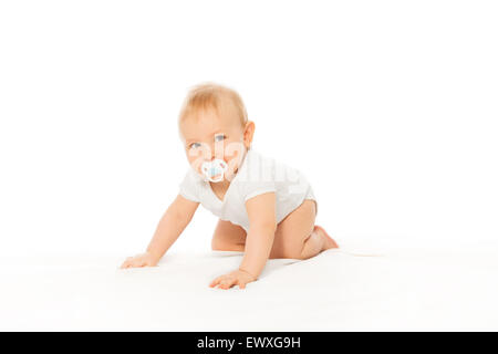 Baby mit Passy in seinem Mund Abnutzung weißen bodysuit Stockfoto