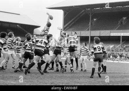 Gosforth 27-11 Waterloo, Rugby Union, John Player-Cup-Finale im Twickenham Stadium, Sonntag, 10. April 1977 übereinstimmen. Stockfoto