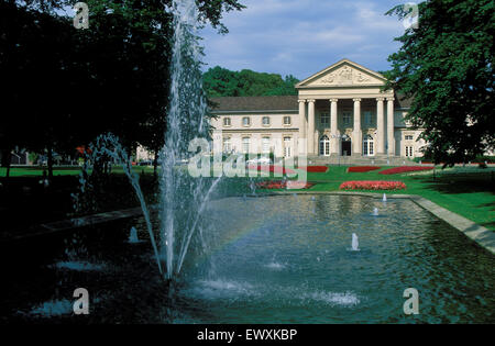 DEU, Deutschland, Aachen, Casino, Brunnen in den Gärten der Gesundheit Resort DEU, Deutschland, Aachen, Das Casino, Brunnen im Stockfoto