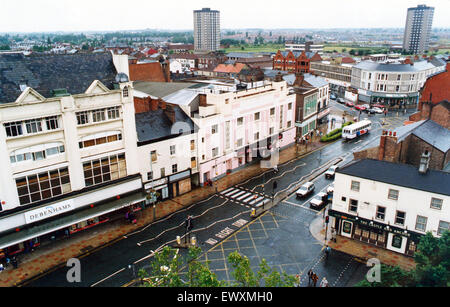 Stockton High Street, führt zu Norton Straße. 4. Juli 1992. Stockfoto