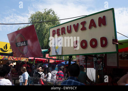 Allgemeine Ansichtsbilder von Camden Lock Lebensmittelmarkt. Stockfoto