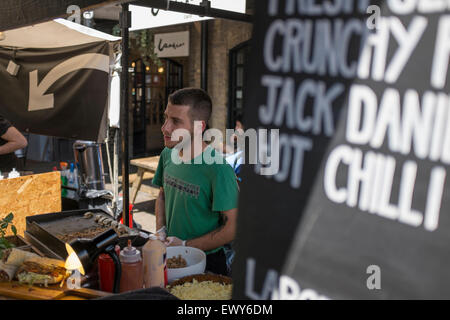 Allgemeine Ansichtsbilder von Camden Lock Lebensmittelmarkt. Stockfoto