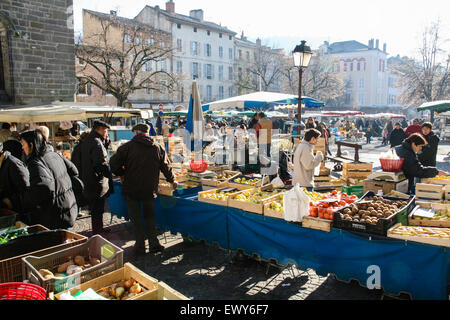 Markttag in der Stadt Cahors im Departement Lot in der Midi-Pyrénées Region Süd-West Frankreich. Der Platz ist nächsten t Stockfoto