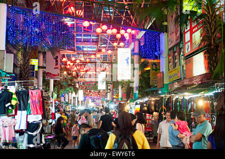 Menschen an der Petaling Street in Kuala Lumpur. Malaysien Stockfoto