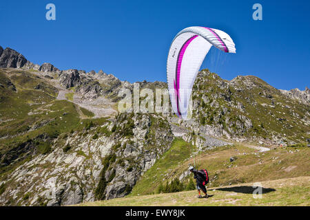 Gleitschirm Abheben, Start, über Chamonix, Mont Blanc, Frankreich, Französisch, Stockfoto