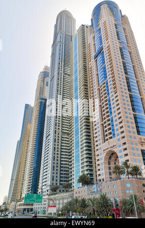 Der größte Block der Welt - Dubai Marina, Vereinigte Arabische Emirate, mit mehrere Hochhäuser von durchschnittlich 400 m hoch Stockfoto