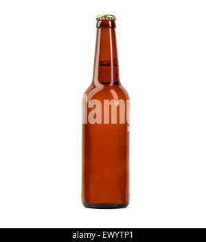 Flasche Bier mit Tropfen isoliert auf weißem Hintergrund Stockfoto