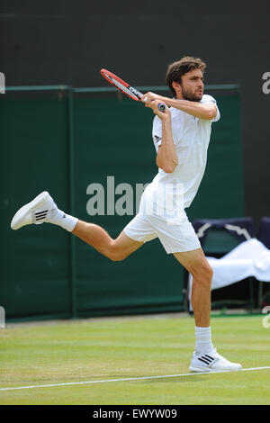 Wimbledon, Großbritannien. 2. Juli 2015. Das Tennisturnier von Wimbledon. Herren Einzel zweiten Vorrundenspiel Gilles Simon (Fra) Credit: Action Plus Sport/Alamy Live News Stockfoto