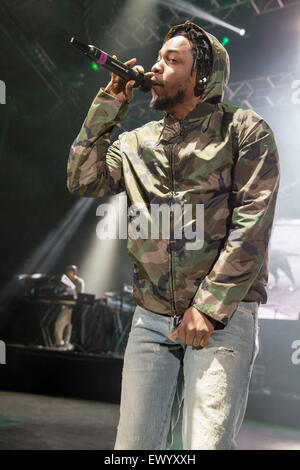 Milwaukee, Wisconsin, USA. 1. Juli 2015. Rapper KENDRICK LAMAR führt live auf der Bühne auf dem Sommerfest Music Festival in Milwaukee, Wisconsin © Daniel DeSlover/ZUMA Draht/Alamy Live News Stockfoto