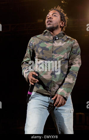 Milwaukee, Wisconsin, USA. 1. Juli 2015. Rapper KENDRICK LAMAR führt live auf der Bühne auf dem Sommerfest Music Festival in Milwaukee, Wisconsin © Daniel DeSlover/ZUMA Draht/Alamy Live News Stockfoto