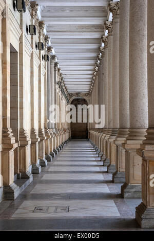 Mühlenkolonnade Portikus, Karlovy Vary, Böhmen, Tschechien Stockfoto