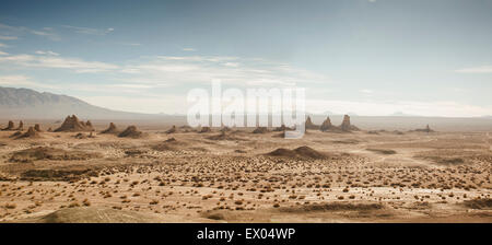 Panoramablick über Trona Pinnacles, Trona, Kalifornien, USA Stockfoto