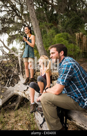 Wanderer genießen die Natur, Skidaway Island State Park, Savannah, Georgia, USA Stockfoto