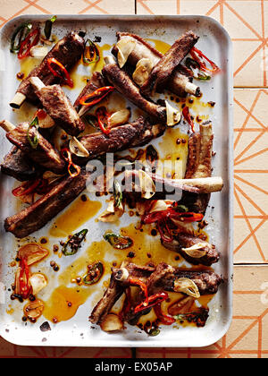 Bräter von Chengdu Lu Rou - Rippen mit chillies Stockfoto