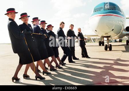 Gesponserte auf Teesside Flughafen Flugzeug ziehen. British Midland Mitarbeiter üben. 8. März 1997. Stockfoto