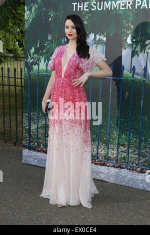 LONDON, UK, 2. Juli 2015: Emma Miller besucht die Serpentine Gallery-Sommerfest in Kensington Gardens in London Stockfoto