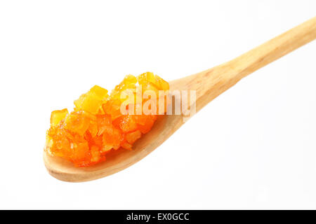 Kandierten Zitrusfrüchten auf Holzlöffel Stockfoto