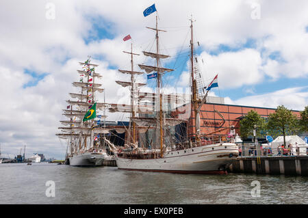 Belfast, Nordirland, Vereinigtes Königreich. 3. Juli 2015. Die Europa und Cisne Branco groß Schiffe festgemacht in Belfast Credit: Stephen Barnes/Alamy Live News Stockfoto