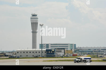 Calgary Flughafen Kontrollturm Stockfoto