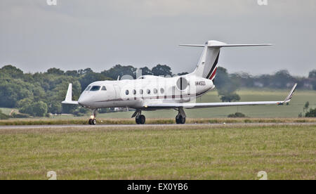 NetJets Gulfstream Aerospace G450 N445QS Abflug London-Luton Flughafen LTN Stockfoto