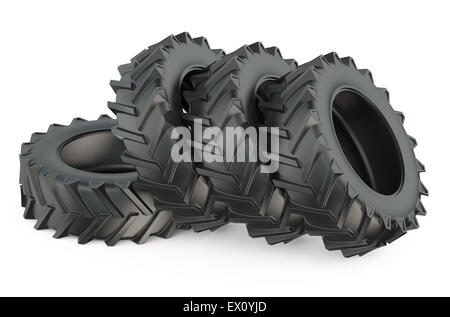 Traktorreifen isoliert auf weißem Hintergrund Stockfoto