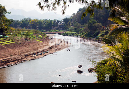 Der Nam Khan Fluss, Luang Prabang, Laos Stockfoto