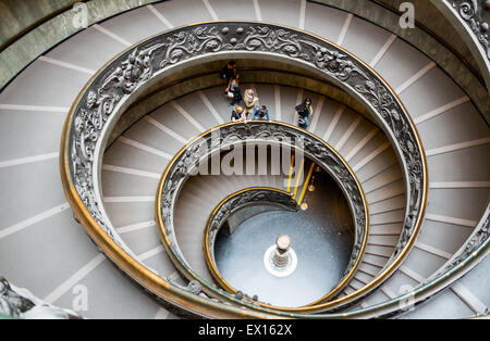 Bramante-Treppe in den Vatikanischen Museen Stockfoto