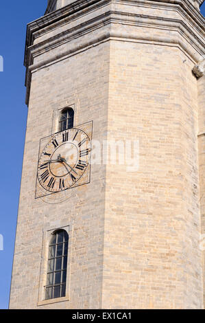 Glockenturm der St. Felix Cathedral in der Altstadt von Girona. Katalonien. Spanien. Stockfoto