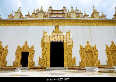 Atumashi Kyaung Kloster Maha Atulawaiyan Kyaungdawgyi ist ein buddhistisches Kloster in der Nähe von Shwenandaw Kloster in Mandalay, M Stockfoto