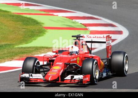 Silverstone im Vereinigten Königreich. 4. Juli 2015. Formel 1 British Grand Prix qualifizieren. Alles ist rot für Sebastian Vettel, Scuderia Ferrari. Bildnachweis: Aktion Plus Sport/Alamy Live-Nachrichten Stockfoto