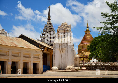 Die goldene Shwezigon Pagode oder Shwezigon Paya ist ein buddhistischer Tempel befindet sich in Nyaung-U, eine Stadt in der Nähe von Bagan, in Birma (Myanmar). Stockfoto