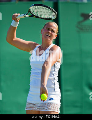 Wimbledon, London, UK. 4. Juli 2015. Tennis, Wimbledon, Anna-Lena Grönefeld (GER) Credit: Henk Koster/Alamy Live-Nachrichten Stockfoto