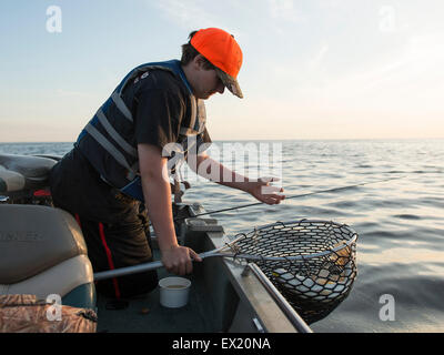 Zander Angeln in Minnesota Stockfoto