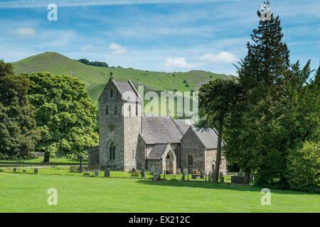 Kirche des Heiligen Kreuzes, Ilam Village, Peak District National Park Derbyshire England Stockfoto