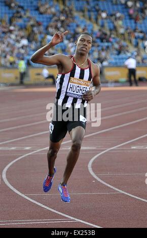 Birmingham, Vereinigtes Königreich. 4. Juli 2015. Zharnel Hughes gewinnt die Herren 200m. Britische Meisterschaften. Alexander-Stadion, Sheffield, Birmingham, England. VEREINIGTES KÖNIGREICH. 07.04.2015. Bildnachweis: Sport In Bilder/Alamy Live-Nachrichten Stockfoto